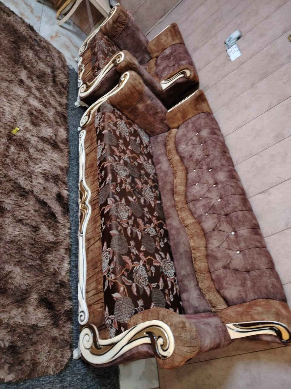 تخم للبيع المكان البلديات تقاطع الكهرباء اسال وجاوبك


**إذا كنت صاحب هذا الإعلان وتريد حذفه لأي سبب، رجاءا أرسل رسالة إلى الدعم الفني**