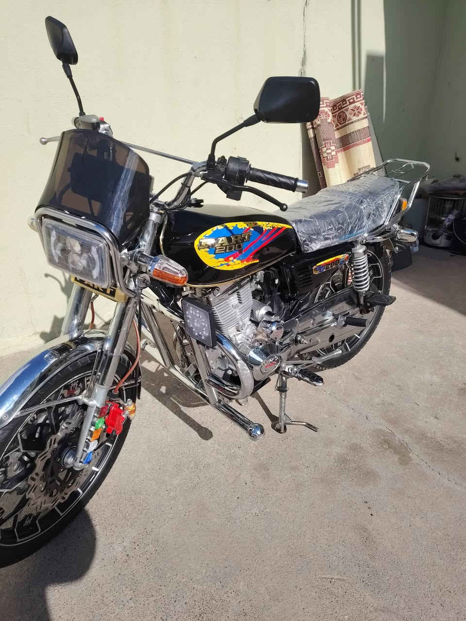 بارت عنتاني سوري اصلي كامل ماكينة ٢٠٠ كبس منفس اصلي للبيع جهاز إنذار تشغيل عن بعد مديل 25 السعر ٨٠٠ الف للبيع او المراوس ***********
