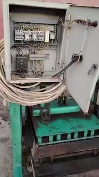 مكينة بلوك كهربائية قالب 8 بلوكات بالگصة الوحده الاتصال أو واتساب على ...