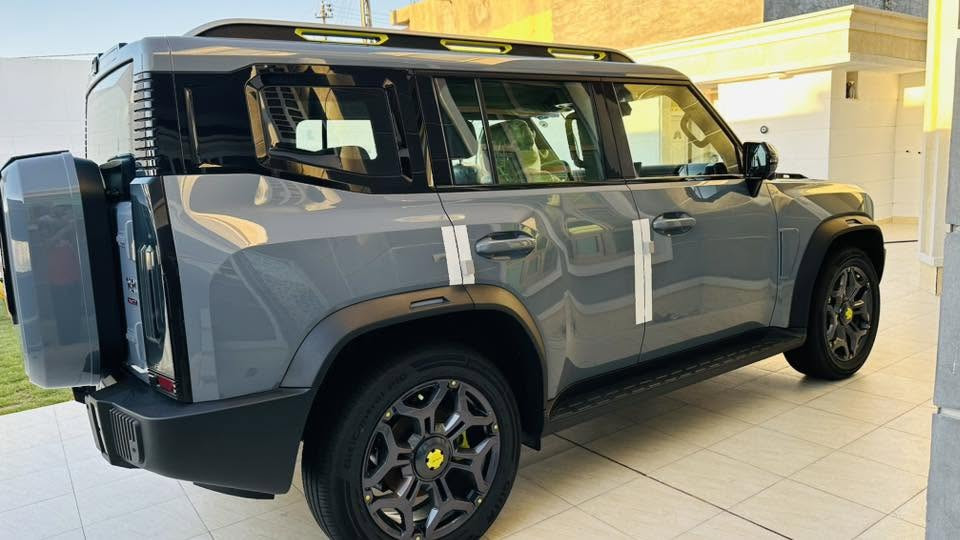 🚘 Jetour T2 Luxury 2025 للبيع

▪️ اللون: أسمنتي.
▪️ ممشى: 27,000 كم فقط.
▪️ وارد وكالة هارلم.
▪️ كلين تايتل.
▪️ رقم أربيل.
▪️ مسجلة باسمي مباشرة.

السيارة بحالة ممتازة جدًا والحمد لله، استخدام شخصي ومحافظة كاملة، ولا تحتاج أي مصروف.

✔️ جاهزة للفحص في أي مكان.
✔️ جاهزة للاستخدام مباشرة.

💰 السعر: 41,000,000 دينار
📌 قابل للتفاوض بالمعقول.

⚠️ للجادين (***********) واتساب فقط، والله يبارك للجميع.
