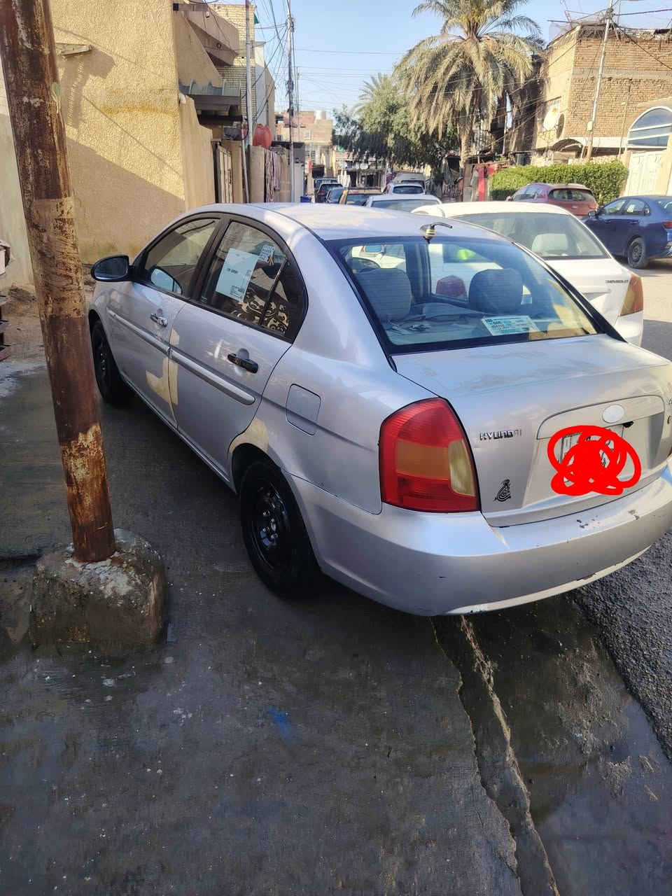 السلام عليكم اخوان اكسنت موديل 2009 وارد امريكي حادثهة بل باب الامامي على كد شبر  بسمي هزه سنويه فحص كوله جديد مابيها نقص برغي جاهزه من كلشي مكنيه كير حداديه تخم تاير كهربائيات تبريد  كوله جديد نظافتها 100%  بدون ضرر السعر ب 85 ورقه  العنوان بغداد الزعفرانية
***********
