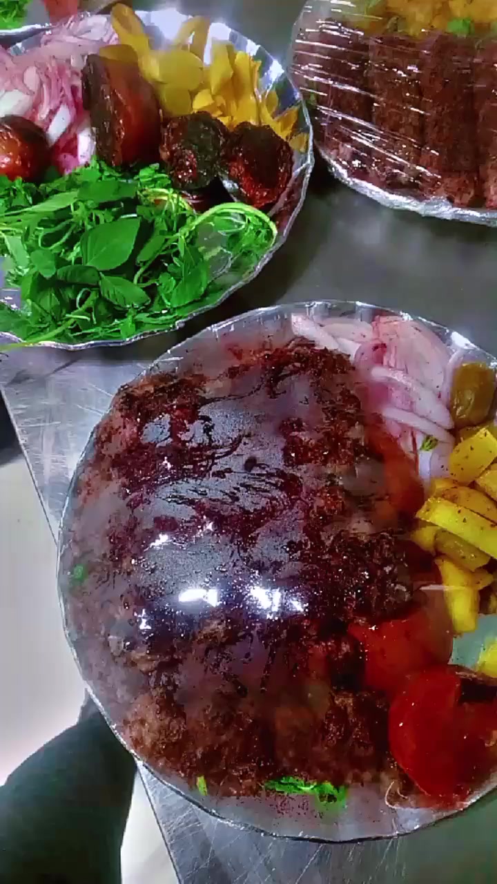 لسلام عليكم اني خلفة مال كباب محتاج شغل كون مبيت***********
