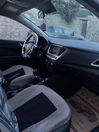 سيارة اكسنت وارد امريكي كير عادي السعر 110 وبي مجال  للتواصل على الرقم...