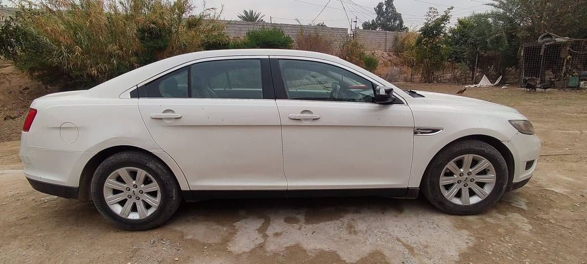 السلام عليكم ورحمة الله وبركاته 
فورد تورس 2011  لون ابيض  رقم سليمانيه وارد امريكي حادثها موجود السونار فقط تصليح ماكو اي تبديل سياره جاهزه ومكفوله كير محرك صدر امامي وخلفي مكان السياره ديالى خان بني سعد 
السعر 98 وبيها مجال
***********
