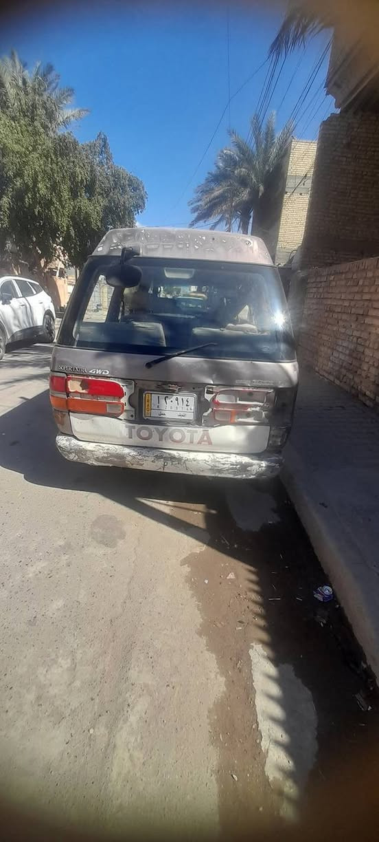 سلام عليكم سياره فاره للبيع السعر ١٧ ورقه المكان بغداد الحسينيه مال راشديه مكلف بل نشر هاذا رقم صاحب السياره *********** ابو حيدر
