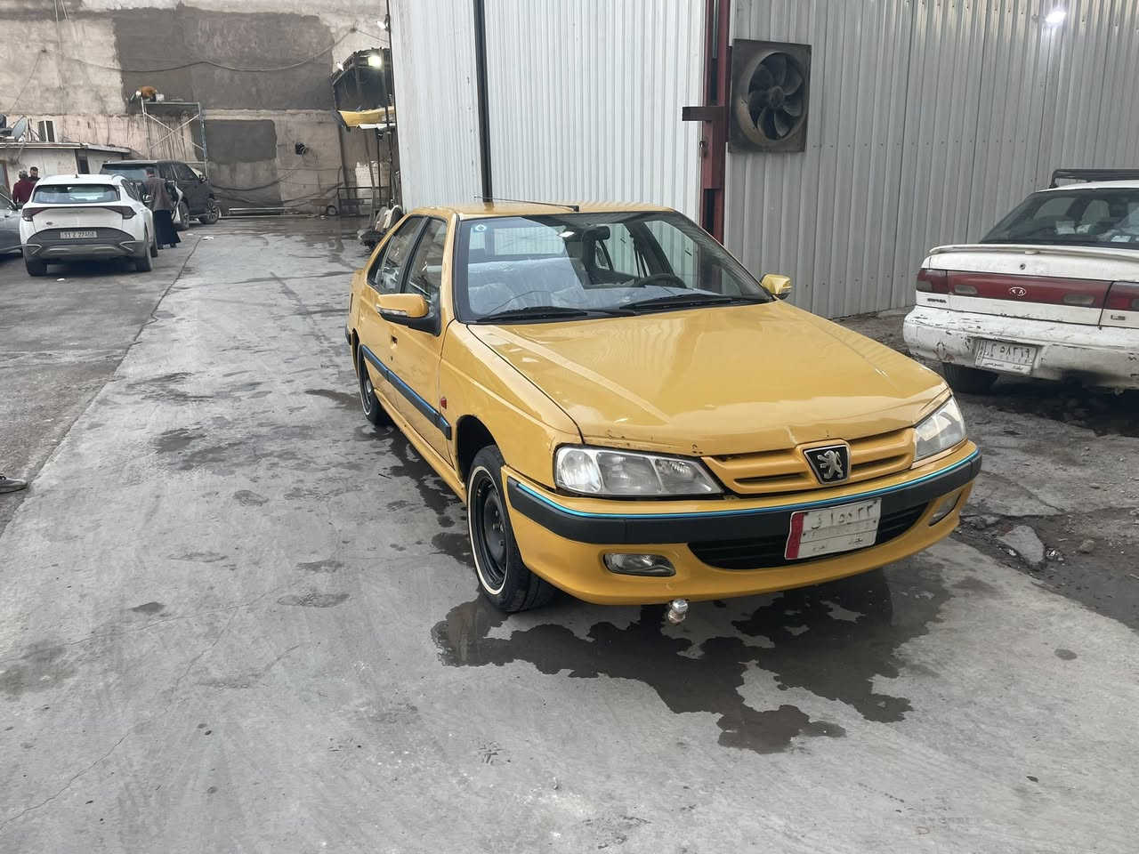 سلام عليكم بيجو بارص ٢٠١٥ 
رقم بغداد انكليزي بسمي مصفره بارحه مستلم ارقام وسنويه لمكان. بغداد الدوره السعر ٣٦
***********
