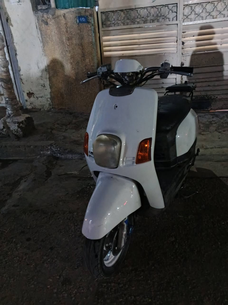 السلام عليكم دراجه كامل شغاله عدا السلف محتاج دشلي كفرات جديدة تايوان كهربائيات شغاله مكاني بغداد السعر 400وبية مجال ***********
