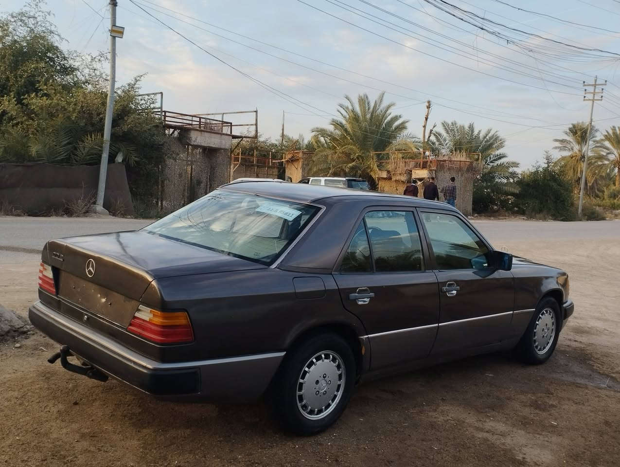 السلام عليكم مرسيدس دب لبيع مويل 87لون جوزي را قم انكليزي بسمي تحويل مباشرمحرك ضعيف بيها بخارابيعك محرك كايم السعر40 ***********
