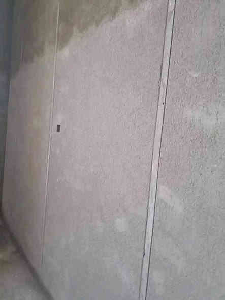 سلام عليكم خلفه لبخ 
سمنت جراره سقل تشميع تصفير مصاطر وجهيات 
جص وبورك 
سيراميك بغداد الكرخ فقط
***********
