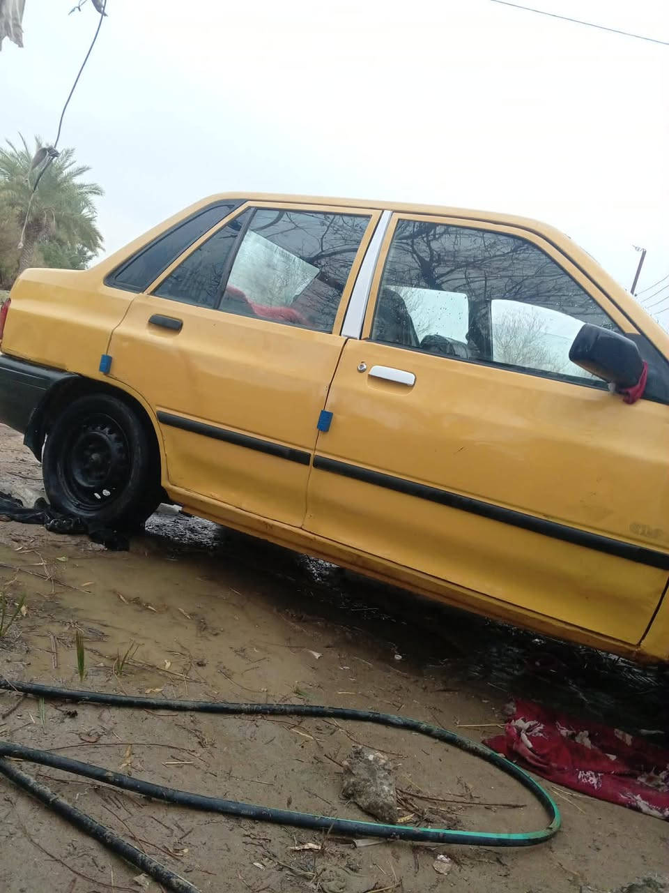 سياره لبيع مديل 2011 بسعر 25 ورقه بيها مجال هلي اغماس
***********
