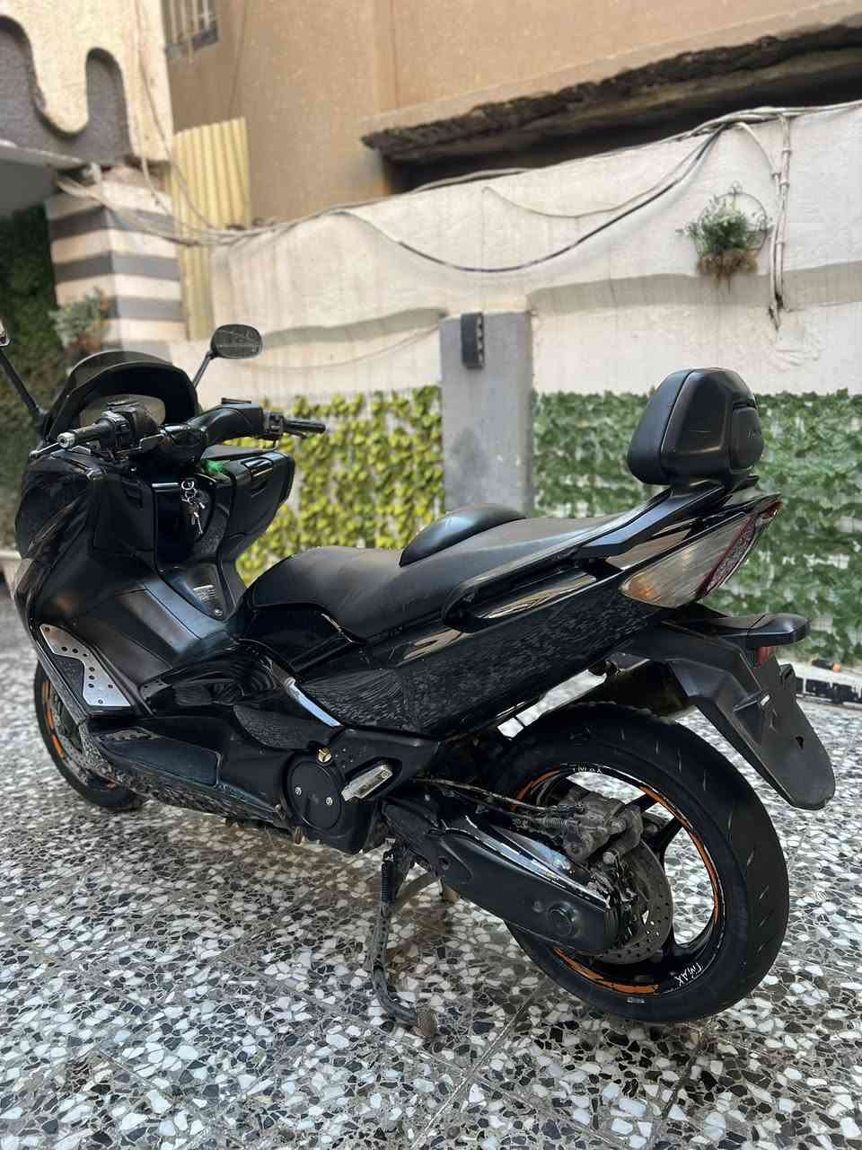 السلام عليكم تيماكس موديل 2011 مكفوله كفاله عامه مكينه برغي ممفتوح بيه ماشيه 29  كلجات مكفوله سعر 30 ورقه بغداد. حي البنوك ***********
