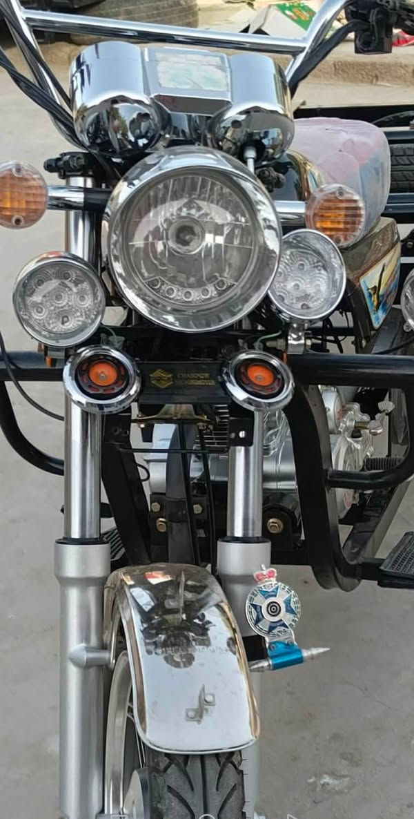 اسود بويه اسود  اسم ع مسماء🍋 🤣 للبيع والشراي يتواصل ***********
