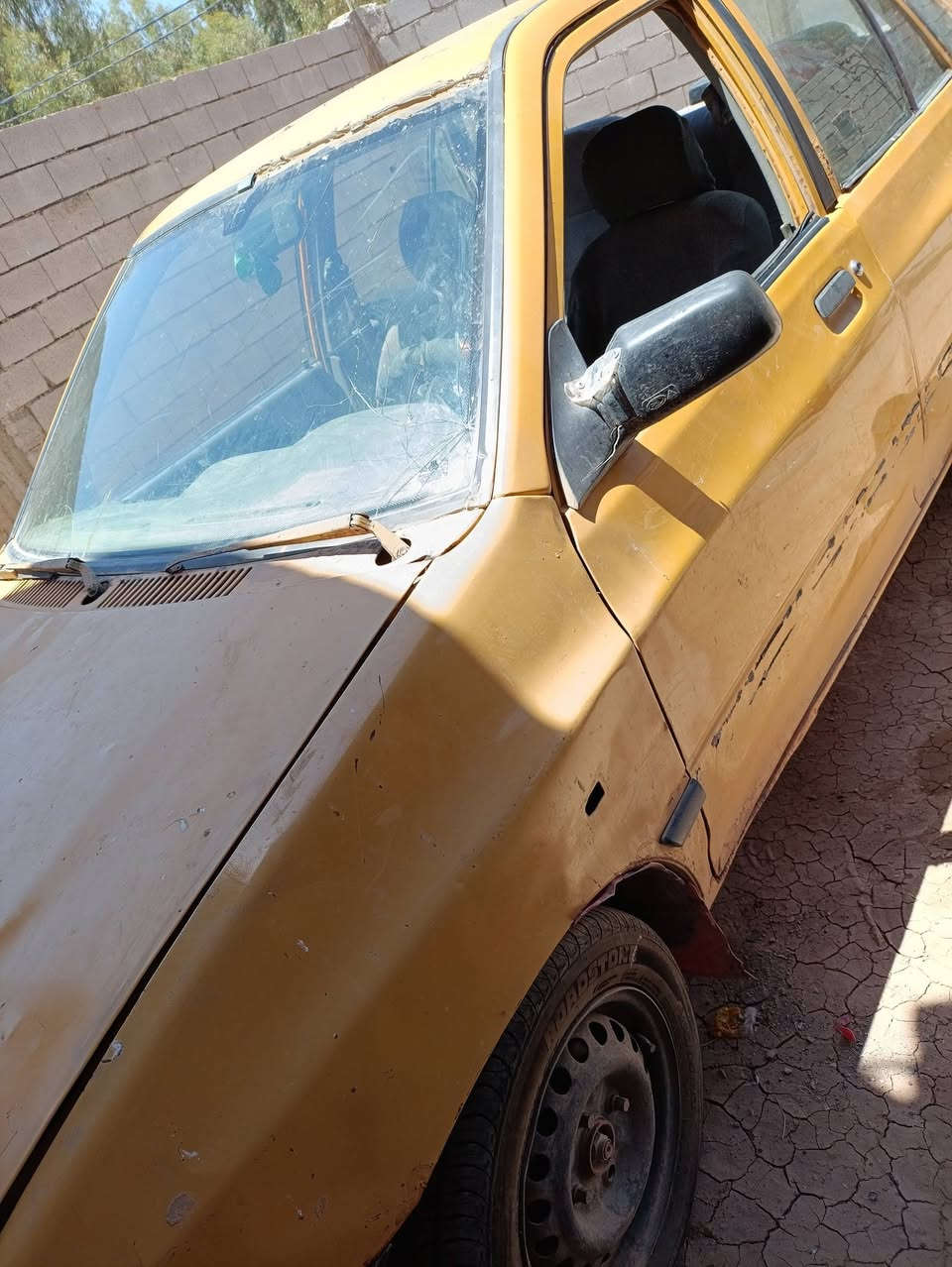 سياره للبيع مكان ديالى ***********
