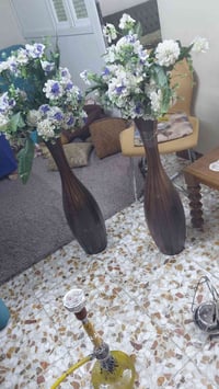 متوفر فازات خشب مع الورد الواحده ب عشره الي يحب يستفسر يتفضل خاص  0770...