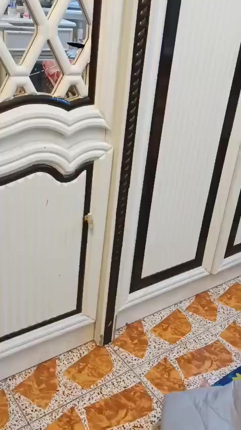 غرفه للبيع تزكام شراي يتواصل على واتساب*********** مكاني مركز الناصريه
