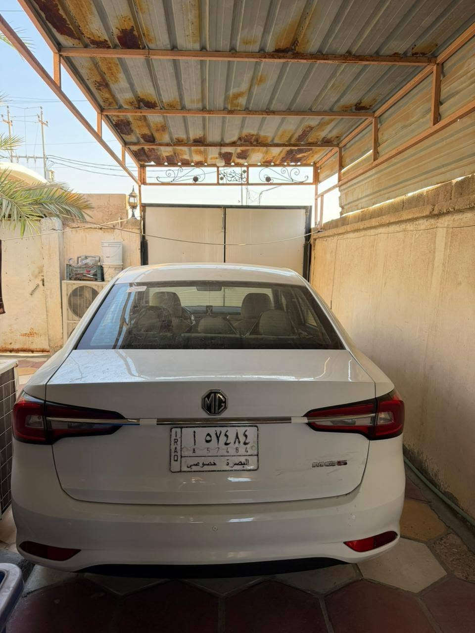 السلام عليكم
MG5

موديل2023

الانكليزي

حادثهة.صندوق فقط 

السياره حيل جديده

السعر90ورقه قفل

الرقم***********
