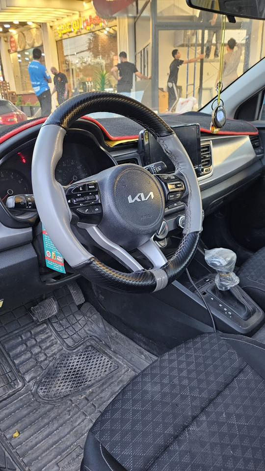 كيا ريو موديل 2021s
*********** رقمي 
سعر سيارة ب109 وبيها مجال
