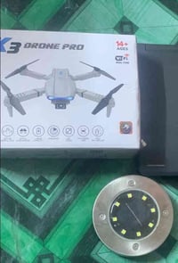 اغراض للبيع درون  ولدات عدد 8قطع  الاستفسار واتساب 07712417569