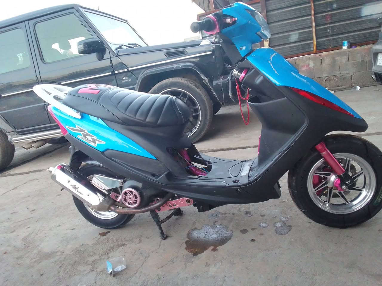 السلام عليكم شباب دراجه مزوعه تزويد كله كرزي اصلي اخلي بس الفج مو اصلي الدراجه نكره وهاون دراجه بيه شيال راجع إصبعين الي يريده يجي خاص عنواني البياع المواصلات وهاذا رقمي ***********بي واتساب
