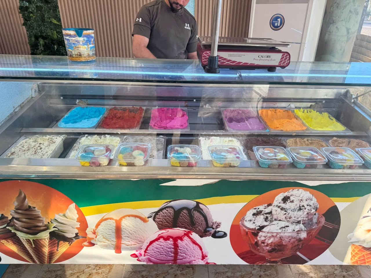 🔥 فرصة استثمارية لا تعوض 🔥
للبيع محل (جيلاتي) للمثلجات 🍦

إذا تبحث عن مشروع جاهز ويبدأ يشتغل من أول يوم، فهذه فرصتك!

✅ المحل متكامل 100% ولا يحتاج أي مصروف أو تجهيز.
✅ جميع المعدات والأجهزة موجودة وجاهزة للعمل.
✅ ديكور وترتيب احترافي.
✅ تستلم المحل وتباشر شغلك مباشرة بدون أي تعب أو خسائر إضافية.

📍 الموقع المميز: التاميم – مجاور مطعم سيوفي.

سبب البيع: عدم التفرغ فقط.

💰 فرصة ممتازة لكل شخص يرغب بامتلاك مشروع جاهز في موقع حيوي.

📞 للاستفسار والمعاينة يرجى التواصل على: (***********)

&
