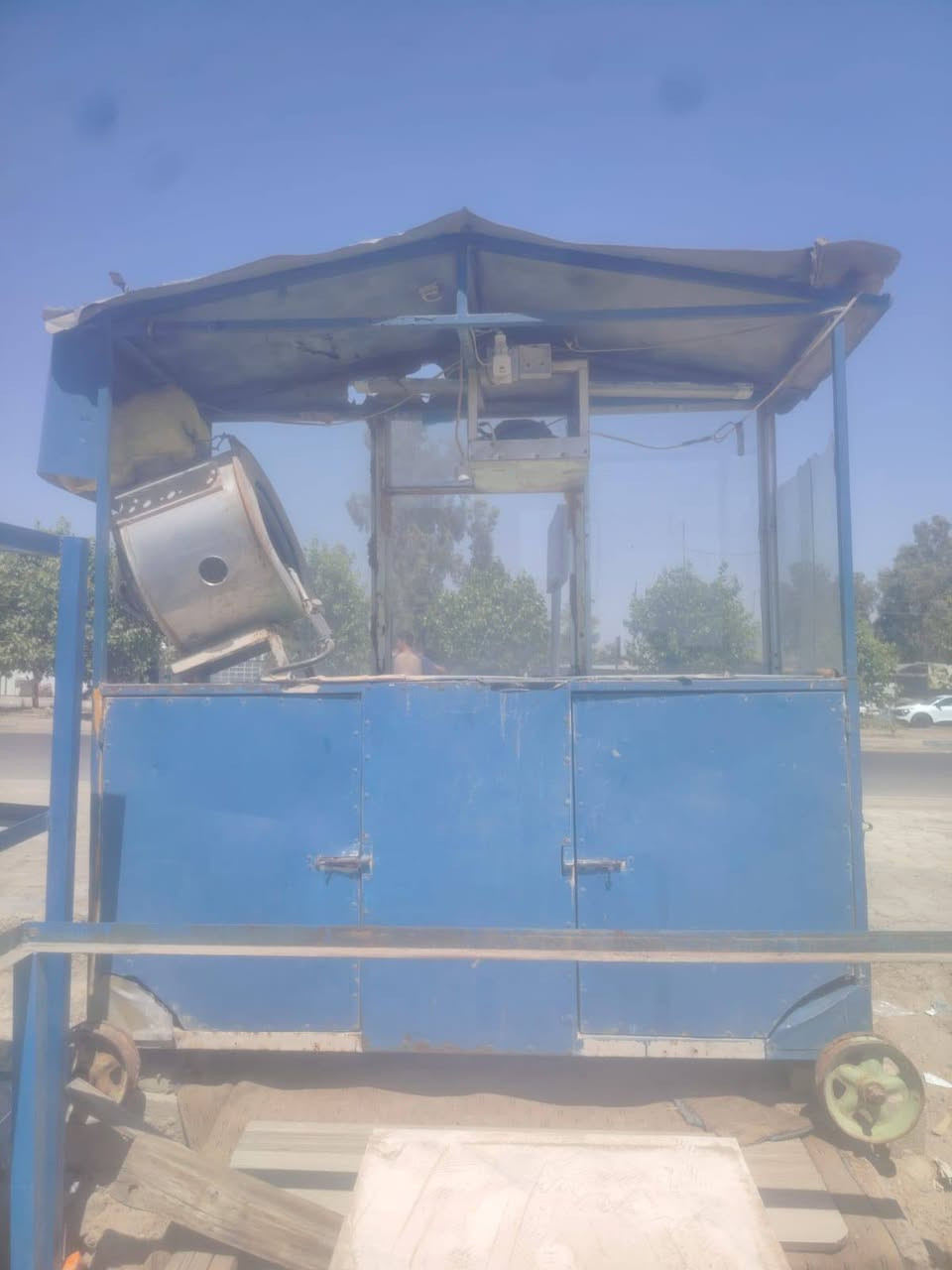 للبيع 
الاستفسار ع الهاتف ***********

