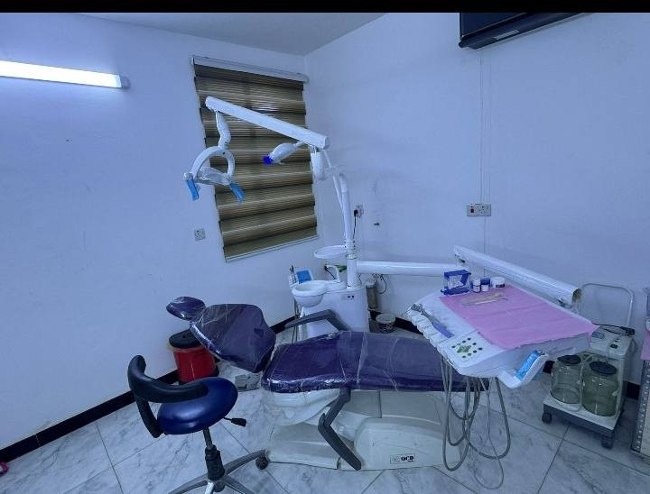 السلام عليكم يوجد عياده الدكتور وتر في حي الفرات قرب صيدليه اركان حي الفرات وقرب حسينيه المصطفى وهذا رقم الاول***********رقم الثاني *********** ويفتح الساعه 4:00 العصر وباسعار مناسبه
