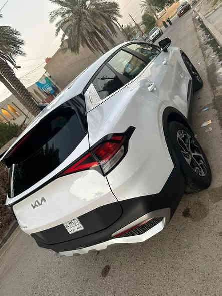 السلام عليكم سبورتج ٢٠٢٤ أبيض بدون ايرباك تبديل جاملغ فقط وشبر بل البنيد ماشيه ١٨٠٠٠ مايل السعر ٢١٠٠٠ بدون رقم الاتصال ***********
