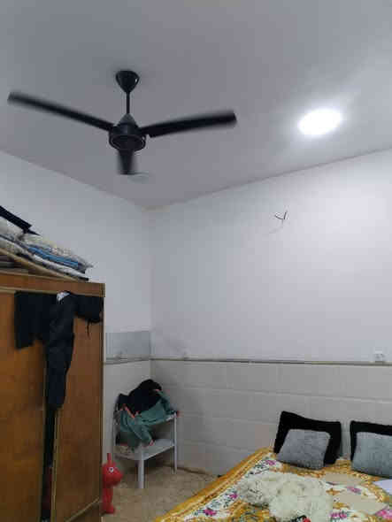 سلام عليكم بيت للبيع طابو زراعي سند 25 المساحه ٧٨ الرئاسه العبيدي شارع عشرين كاع ابو علي الدراجي خلف معمل الببسي السعر ٣٨ بي مجال ***********
