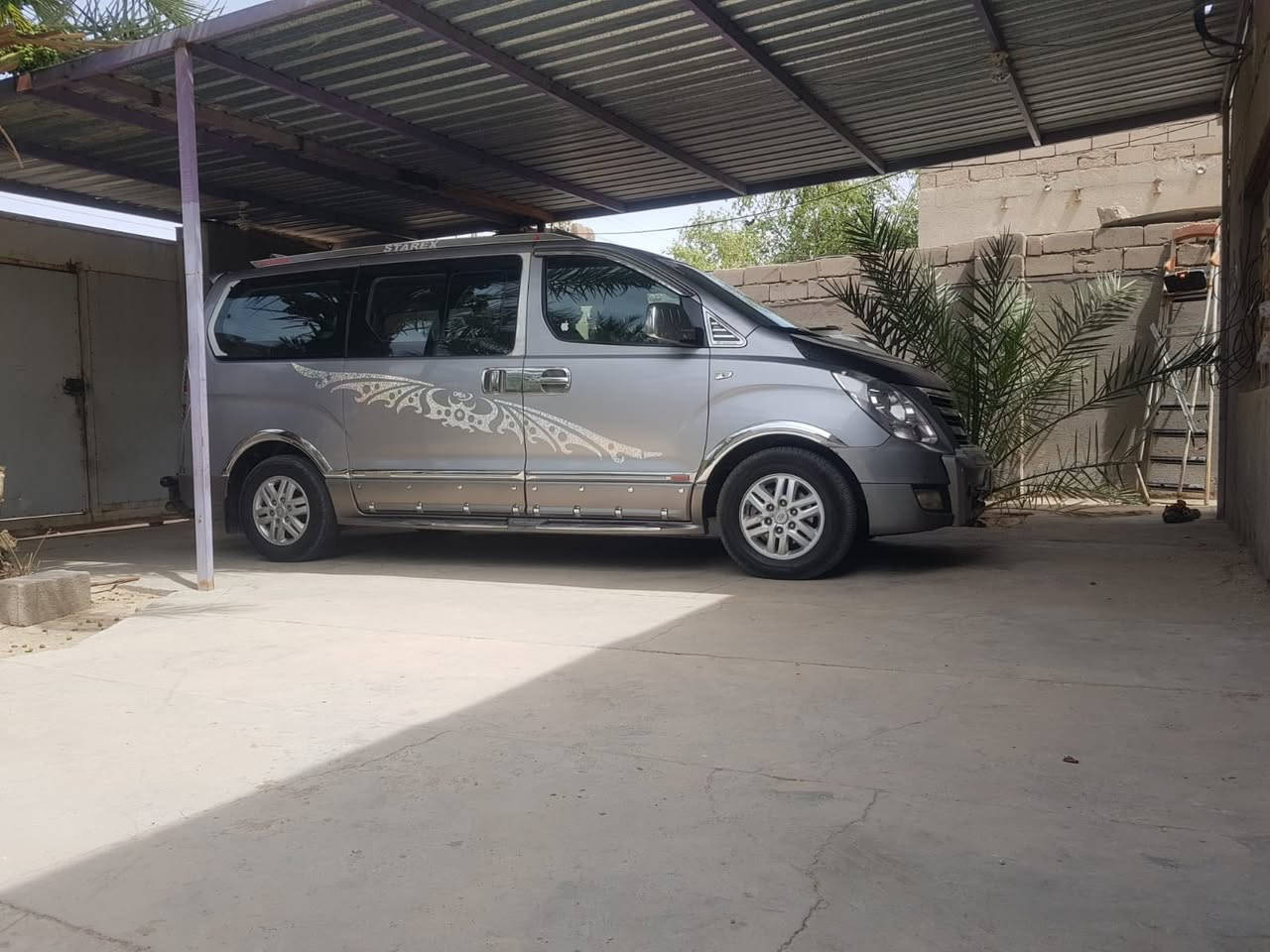 السلام عليكم استاركس ٢٠١٨ مكينه مكفوله جديدة مكفوله من الضربة صبغ فقط بكوريا مصفره من الضريبه سيارة جاهزة سعرها ٢٣٠ للتواصل ***********
العنوان البصرة
