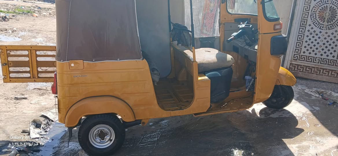 السلام عليكم  تكتك موديل ٢٠ شهر ١٢
رقم انكليزي بسمي تحويل ثاني يوم بيهه ظربه خفيفه بل صفحه مكينه لاتبخير  ولا تنقيص  باتري جديد لقم دبلات كله جديد 
السعر ٦ملاين وبيها مجال قليل حك الجيه مكاني حي النصر السياحي ***********
