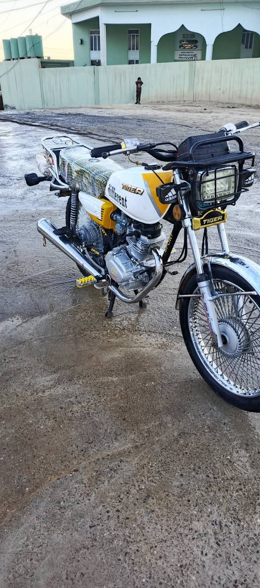 السلام عليكم عنواني ايمن ماطور 650 وبي مجال فقط تواصل ماسنجر ايراني


**إذا كنت صاحب هذا الإعلان وتريد حذفه لأي سبب، رجاءا أرسل رسالة إلى الدعم الفني**