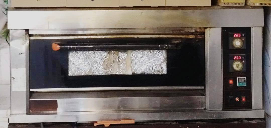 السلام عليكم ورحمة الله غراض مطعم للبيع الاستفسار على الرقم ***********
