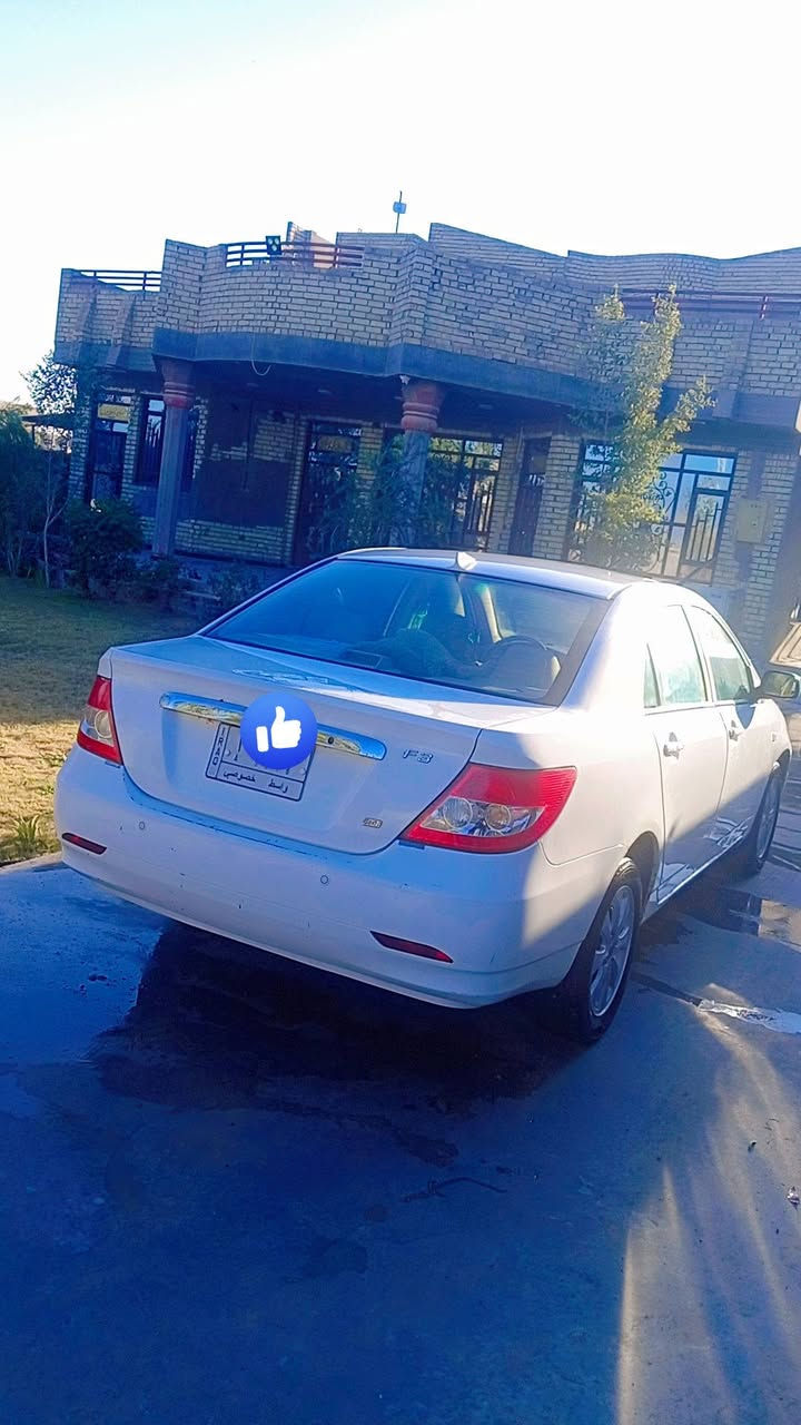 بي وايدي 2013 F3
كير عادي تدفئه تبريد شغال 
محرك. كير مكفول 
خياسات بسيطه
سعر 65 
تحويل موباشر 
عنوان واسط صويره 
رقم الهاتف ***********
