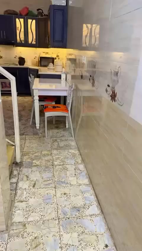 🟣اللهم صلي على محمد وال محمد 
⚪عقار مساحه ٥٠ متر واجهه ٥ نزال ١٠ ركن 
🟡البناء حديث جدا  طابق ونص 
🔵يتكون من مدخلين
🟢استقبال وصاله ومطبخ وحمام داخلي وخارجي
🔴الطابق ثاني غرفه نوم + السطح
🟣سند زراعي ٢٥ اصولي 
⚪متوفرة كافة الخدمات ماء وكهرباء  ومجاري
🟠العنوان /سكينه وكريات  قرب شارع المكاتب /مقاطعه ٢/٩ يبعد عن شارع المكاتب 100م وعن شارع عشرين 50م
🟤فلافل حمدان جدا قريب على الشارع العام
🔵السعر /٨٠ وبيه مجال للشراي
للتواصل / *********** أو ***********
