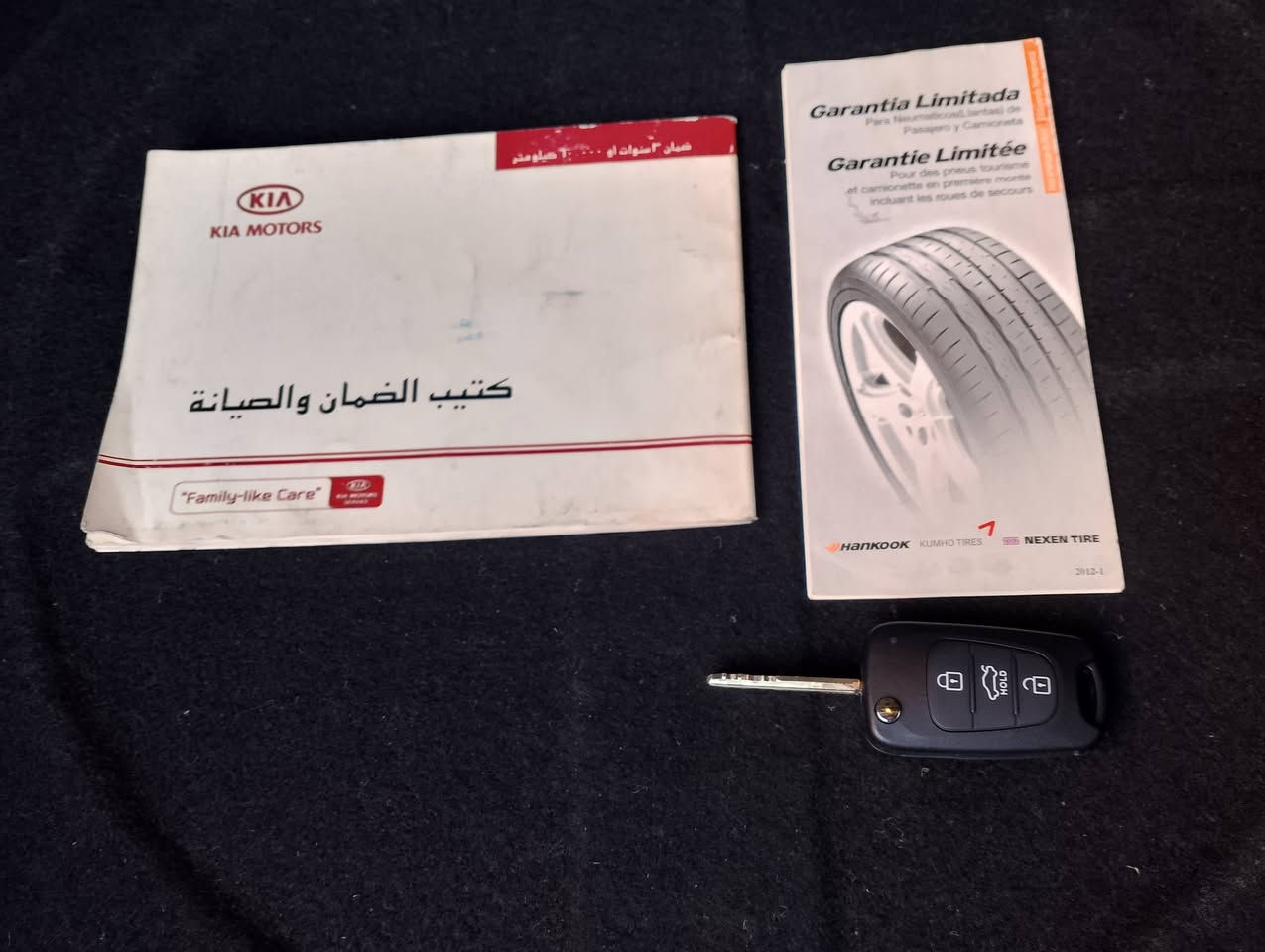 كيا سيراتو موديل 2013 رقم بغداد الدولي ب اسمي هزه جديده
محرك 1600 دوش 
كير 6 نمر رياضي المرغوب 
مكفوله كفاله عامه من التبديل والصبغ بيه سونار موجود 
مابيه ولا قطره صبغ 
السياره جديده وكله بلاديه على الشركه محرك و كير كفاله ع شركه 
السياره جديده ومال بيت 
ماء راديتر اخضر زيتي 
دهن الكير مبدله 
ادامه كامله 
تخم تاير جديد باتري جديد 
كهربائات كله شغاله 
تبريد ثلج بلادي 
شفتات نمر  رياضي 
4 دسك  
مري شفط 
يدات بوب نيكل داخليه وخارجيه نيكل 
دلد نهاري كشاف 
حساس خلفي 
 بلوتوث و حاكيه 
تحكم سترين جهتين 
اشاير ب المري 
5 ويل كب
سياره بدون نواقص
السعر 110 
العنوان بغداد الكرخ البياع 
***********
