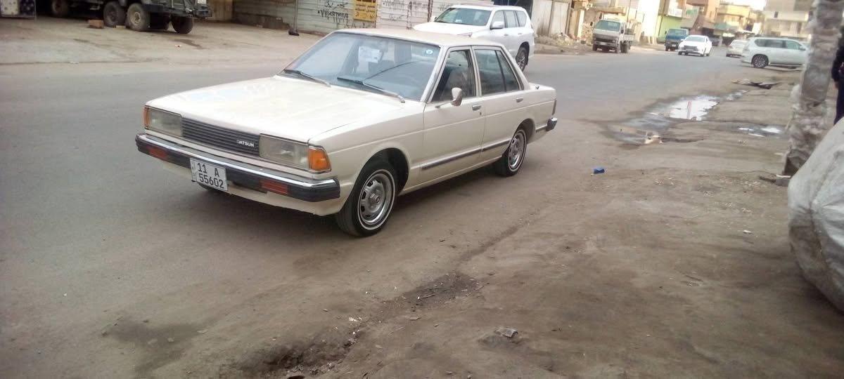 سلام عليكم للبيع دادسن 80 مكينه كير شرط تبريد ثلج بيهه حزام صبغ كهربائيات كلهه شغاله  سنويه ل 30 غرامات مصفره تحويل مباشر السعر 42 وبيهه مجال مكان السياره كراده ***********
