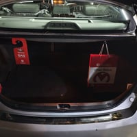 كامري للبيع موديل 2011 السيارة نظيفة لون سلفر محرك 4 /2500 السعر 125 و...