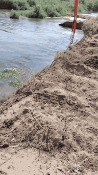 حفارة هيتاشي • حجم ٢٢٥ • موديل ٢٠١٤