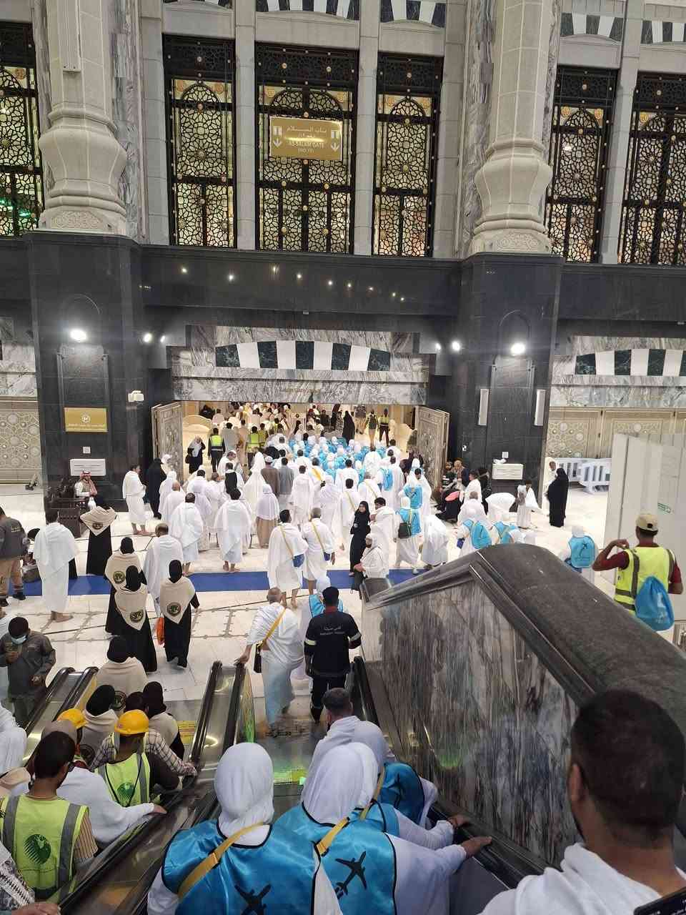الى اهلنا وناسنا في السماوة الرميثه الوركاء حملة الامام المهدي ع
شركة سمى السفاري 

عمرة شهر محرم الحرام 

سارع بتسليم جوازك 

  بلاش بلاش 650  الف فقط. بري 

🕋 عمرة شهر محرم  🌙🇸🇦

🕋 لبيك قلبا تائها يرجوك لبيك إنا متعبون 🕋

⬅️ تعلن.       ( حملة الامام المهدي ع )

بدء استلام جوازات 

  عمرة شهر  🌙  محرم  بري 

           الانطلاق يوم  ♡ 16\6\2026

 سارعو بالتسجل وتسليم الجوازات المقاعد محدوده 

 البرنامج  بري🚍 1️⃣⬅️ بأحدث الباصات السياحية

السعر 650 الف فقط

يوجد نظام الاقصاد المريح 

 ❄️خدماتنا تشمل

 ✅ الفيزة   🇮🇶

 ✅ النقل داخل المملكة 

 ✅️ فندق المدينة المنورة يتمتع بقربه من الحرم 

 ✅ فنادقنا في مكة المكرمة و  بمستوى جيد جدا 

 ✅الطعام بنظام بوفيه مفتوح ثلاث وجبات في اليوم 🇸🇦

 ✅مزارات مكه المكرمه والمدينه المنوره ومتحف كسوه🇸🇦 

 ✅ زيارة ائمة البقيع 🇸🇦

 ✅️ حملاتنا لا تخلوا من الهدايا المقدمة الى المعتمرين     

                  1️⃣حقيبة سفر وسط  👜   

                  2️⃣ كتاب دليل  المعتمر 📖 

                  3️⃣ سجادة صلاة 🙏 

                  4️⃣   مسبحة   📿 

                  5️⃣  احرام نسائي ورجالي 

                   

 ✅️ ارشاد ديني لرجال ونساء 

 ✅  النقل من والى مقر الشركة 

رحلات العمرة  مستمرة لدى شركتنا طيلة ايام السنة .. 

نقدم لكم خدمات مميزة واستثنائية  كوادرنا متخصصة  وذات خبرة ...

نحرص دائما على تقديم الأفضل وبما يليق بمعتمرينا الكرام 

          

 ♦️للحجز والإستفسار الإتصال على الارقام التالية :::

☎️ ***********

  🧑‍🧒‍🧒     ***********

 ⬅️⬅️او مراسلة صفحة الشركة على فيس بوك 📲

      

لغرض التسجيل يمكنكم الحضور الى مكتبنا الرئيسي الكائن 

مدينة السماوة ♡ خلف مول البركه
