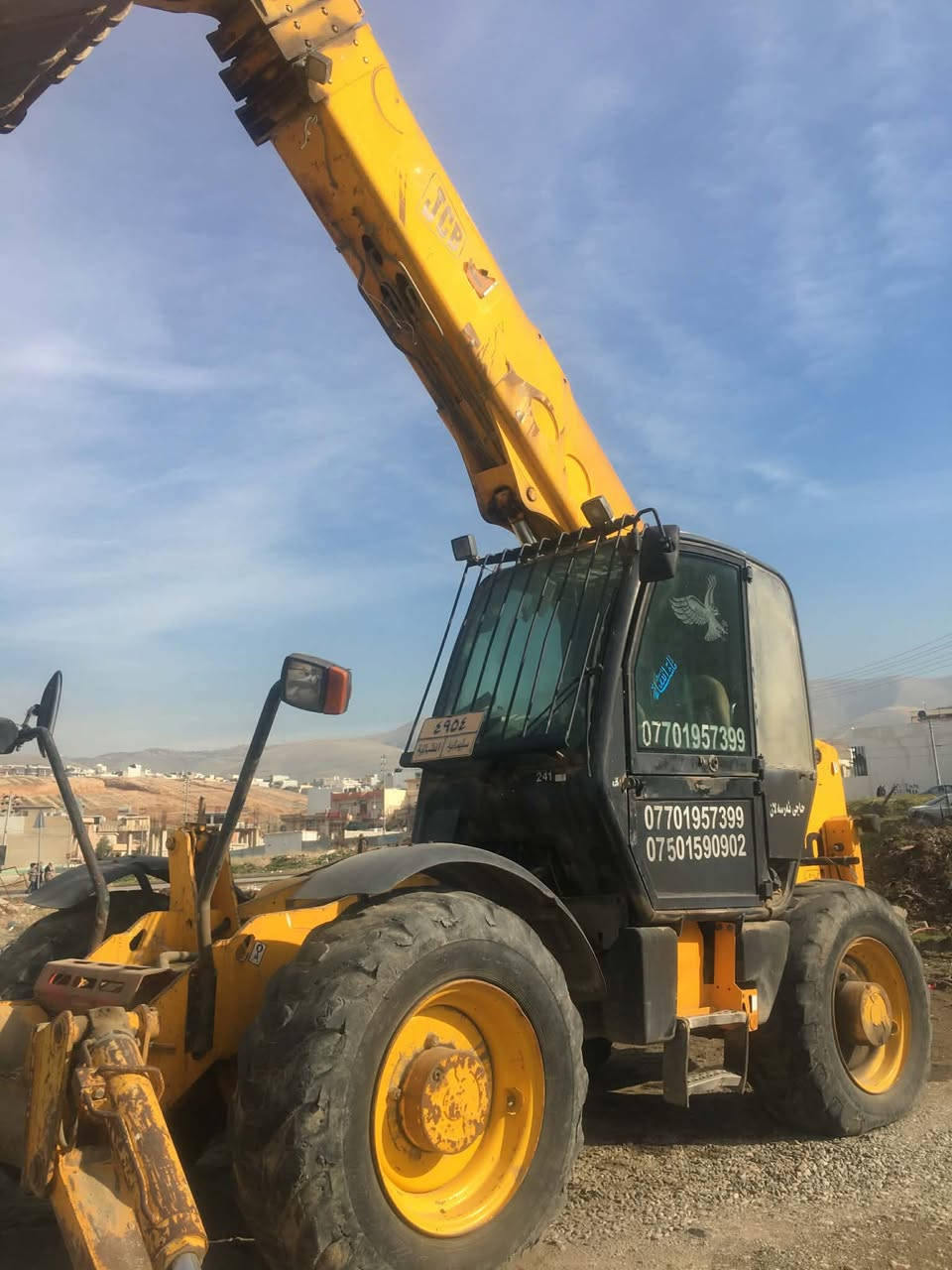 ١٧ متر  مودیل ٢٠٠١ 
١٧٥ وەرەقە 
***********
