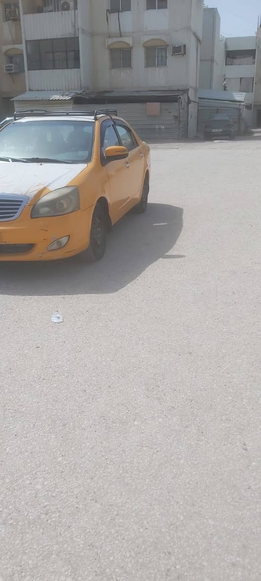 جيلي موبل للبيع سياره نضيفه كير مكينه تبريد بسمي مصفر من كلشي سعر 45 هاتف ***********
