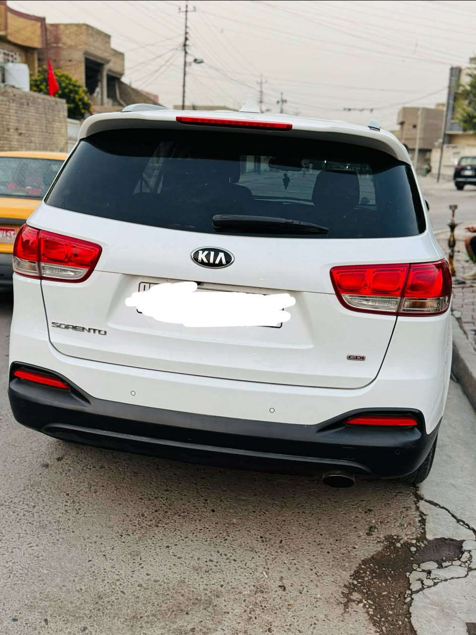 السلام عليكم
سورنتو للبيع موديل 2017 وارد امريكي5 راكب 
حادثهه جاملغ وبنيد جاملغ راجع والبنيد مبدل  
ماشية 112 الف ميل 
رقم اربيل سنويه جديدة لغاية 2029 سيارة بأسمي 
محرك4 سلندر 2400 Gdi
مواصفات عاديه تحكمات ستيرن
كرسي السايق كهرباء
 انظمة قيادة سبورت وطبيعي وأيكو 
السعر 175
للاستفسار اكثر ***********
