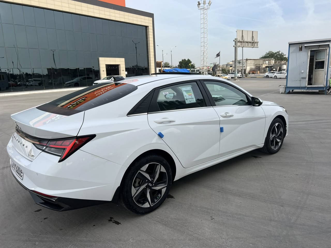 سلام وعليكم النتره خليجي موديل 2021رقم أربيل دولي ماشيه 96 سياره فول موصفات الأخير مكينه 2000 بصمه تشغيل عن بعد سياره جديده كلش السعر 158 رقم هاتف ***********
