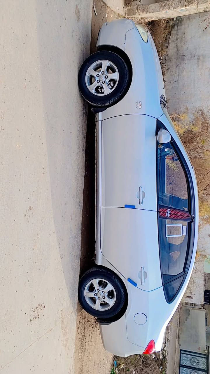 افانتي 2007 كوري باي كوري
للبيع 

مواصفاتها 
محرك ١٦ ما مفتوح
كير ما مفتوح
تبريد 
تحكمات 
اي بي اس 
بلاجكتورات 
السيارة نضيفة جد السعر 117 وبيها مجال هذا رقم التليفون***********
