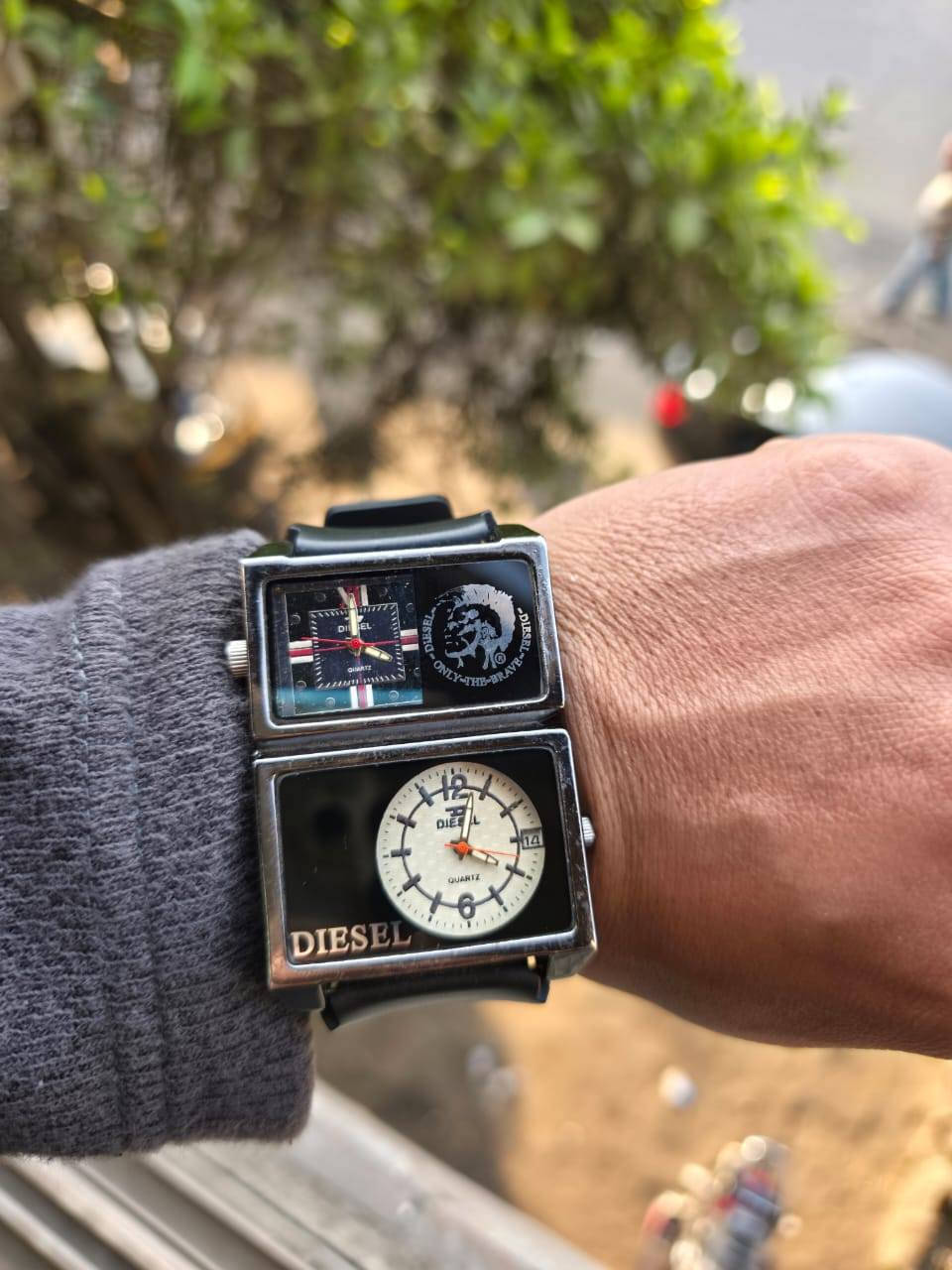 بسم الله ما شاء الله عرض للبيع ساعة ديزيل اصلى ٢ توقيت تعمل بكفاءه عاليه جدا ب٢٠٠٠ جنيه لاول حاجز ويوجد شحن للمحافظات او التسليم فى المكتب امام محطه مترو كليه الزراعه شبرا للتواصل 01063430009


**إذا كنت صاحب هذا الإعلان وتريد حذفه لأي سبب، رجاءا أرسل رسالة إلى الدعم الفني**