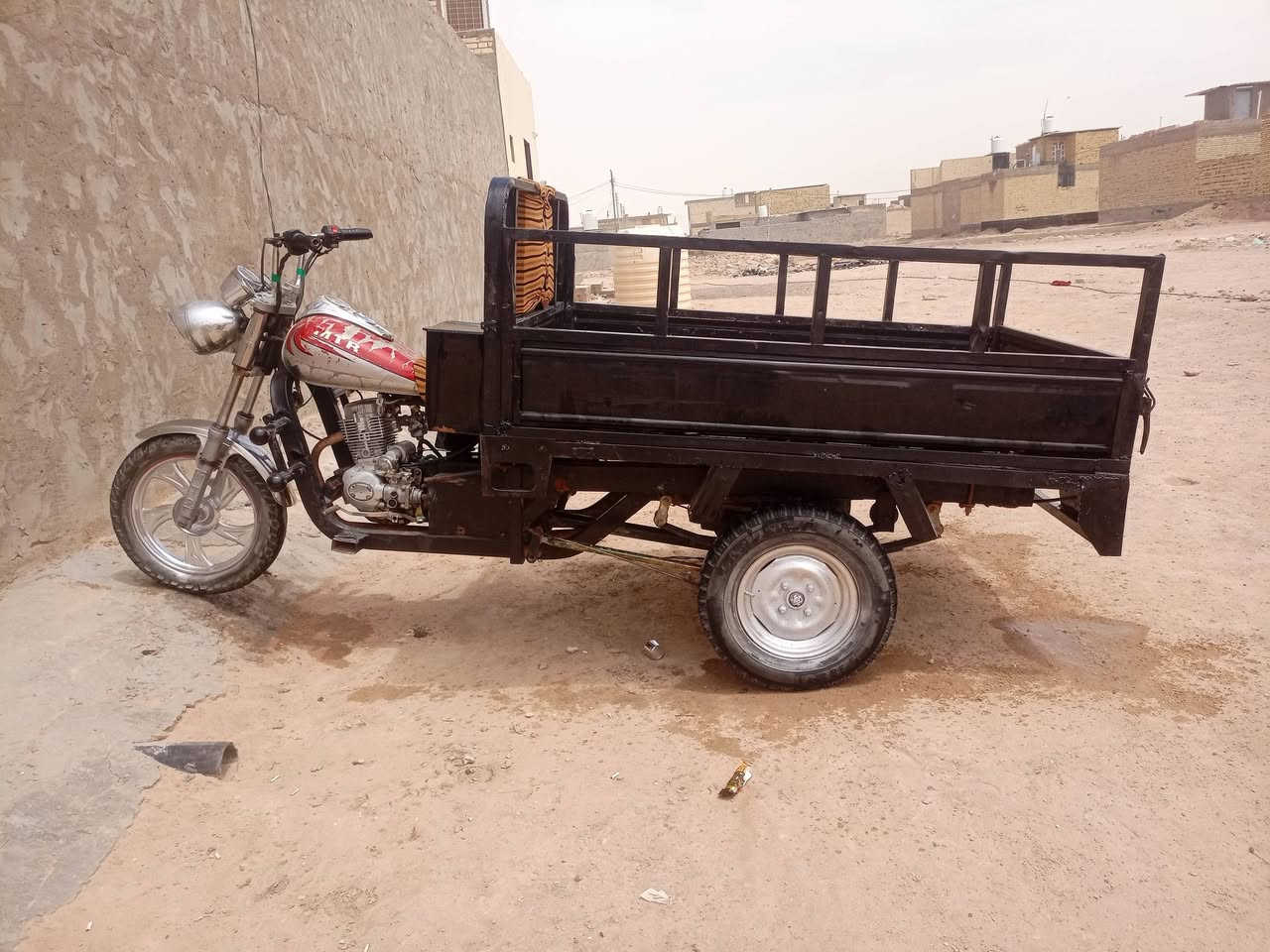 سلام عليكم ستوته البيع موديل 9 رقم اسود مكاني انحف عمود تلاشه وشماني شرع 83 رعيه موجود***********
