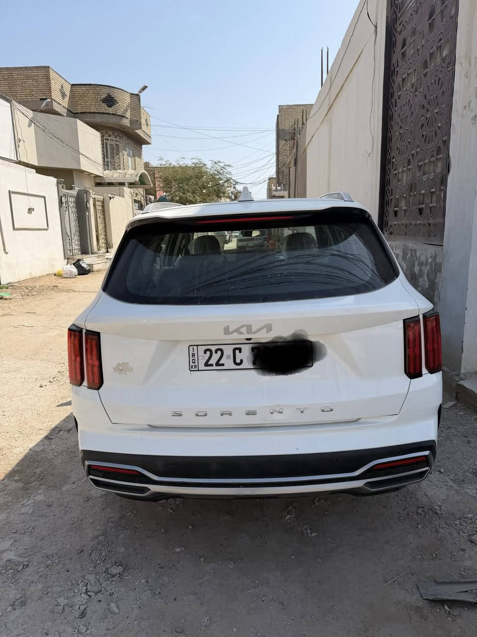 سورنتو 2022 فوول 1ع1
بنوراما 
بصمه تشغيل
بصمه ابواب 
شاحن واير لس  
جلد 
تحكمات ستيرن 
حساسات 
كامره دواره
7 راكب
3 قطع تبريد 
كراسي كهرباء
اوتو هولد 
داخل ابيض 
هندبريك بصمه 
شاشه
بردات خلفي 
ماشيه 46
باب خلفي كهرباء
السياره صاره بيها حرك وتبدل البنيد والجاملغ 
السياره ع ايدي اشتريتها زيرو مكاني نجف كوفه 
***********
***********
