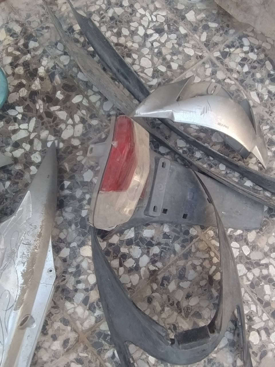 غراض للبيع كلهه ختم واحد ابيع اي قطعه تريدهه مااعرف سعرهن قيم بل يرضه الله 
كله ومولح ملاح فول عنواني نجف حي الرحمه رقمي***********
