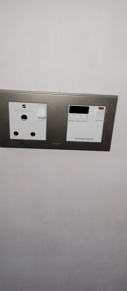 ابومسلم الكهربائي لجميع التأسيسات الكهربائيه بكل انواعها عمل مميز وحسب طلب الزبون وبأسعار مناسبة ماعليك الا الاتصال او مراسله الصفحه***********واتساب او إتصال
