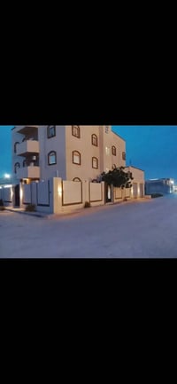 فيلا حي زمزم • ٥٥٠م • مسقوف ٣٠٠م